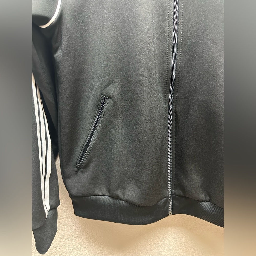New Adidas SST Track Jacket - Picture 5 of 6